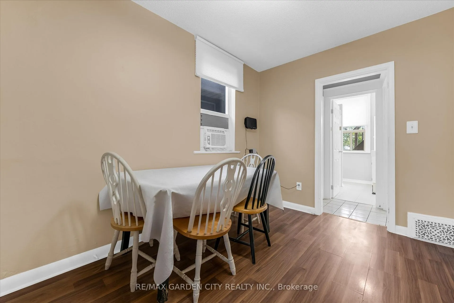 Photo 4 of Unit Main, 205 Ferguson Avenue S, Hamilton, Corktown — HOMEH
