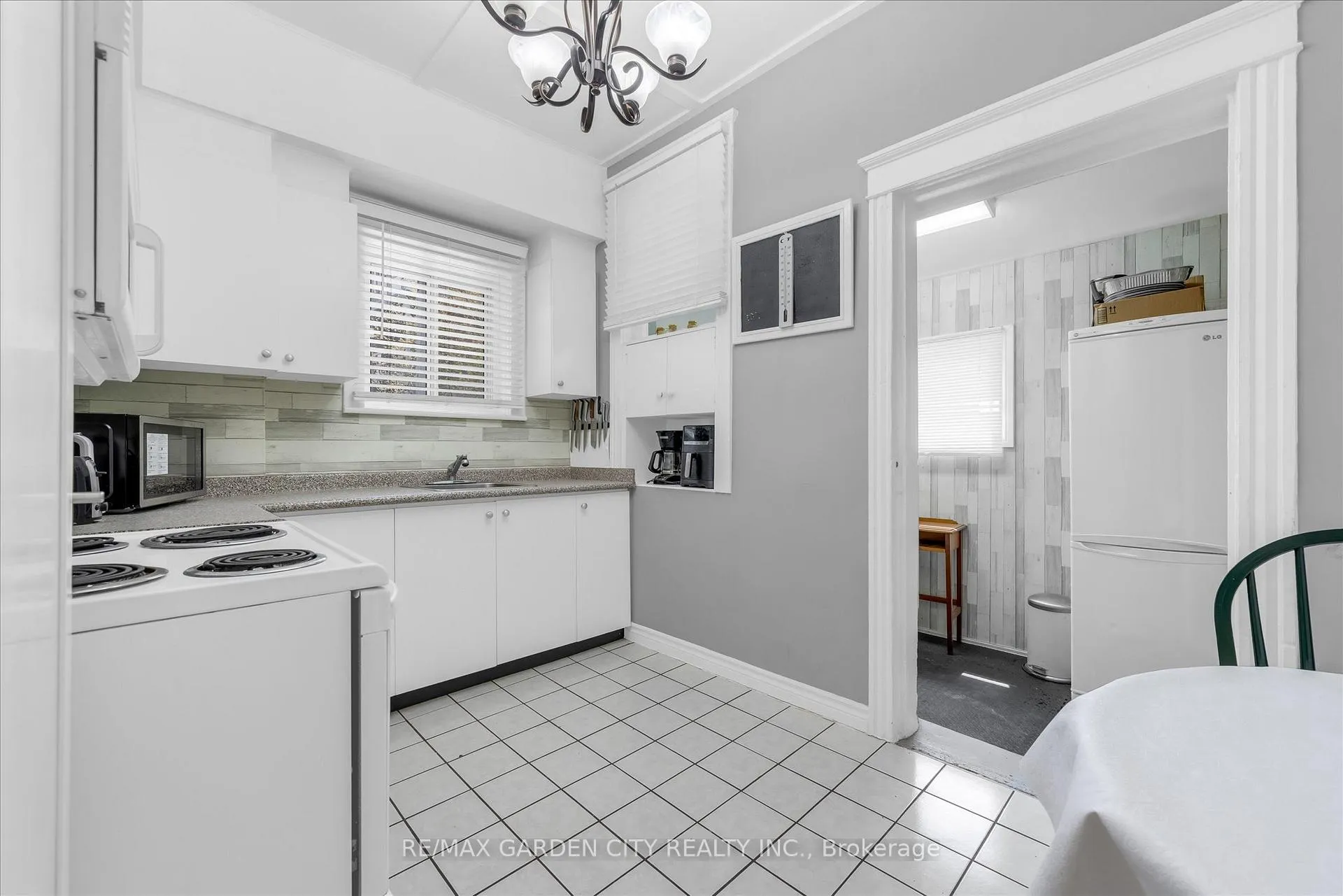 Photo 10 of Unit Main, 205 Ferguson Avenue S, Hamilton, Corktown — HOMEH