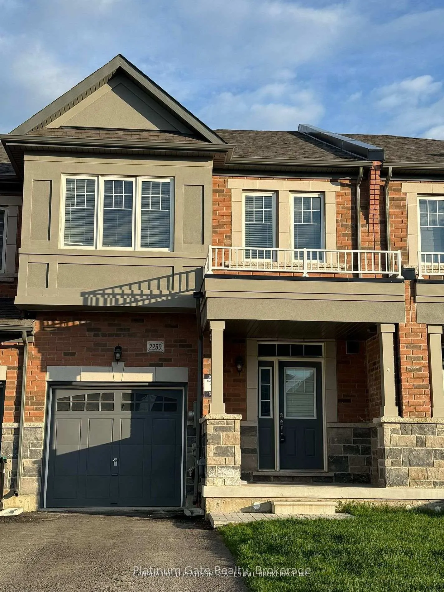 Photo 2 of 2259 Grainger Loop, Innisfil, Alcona — HOMEH