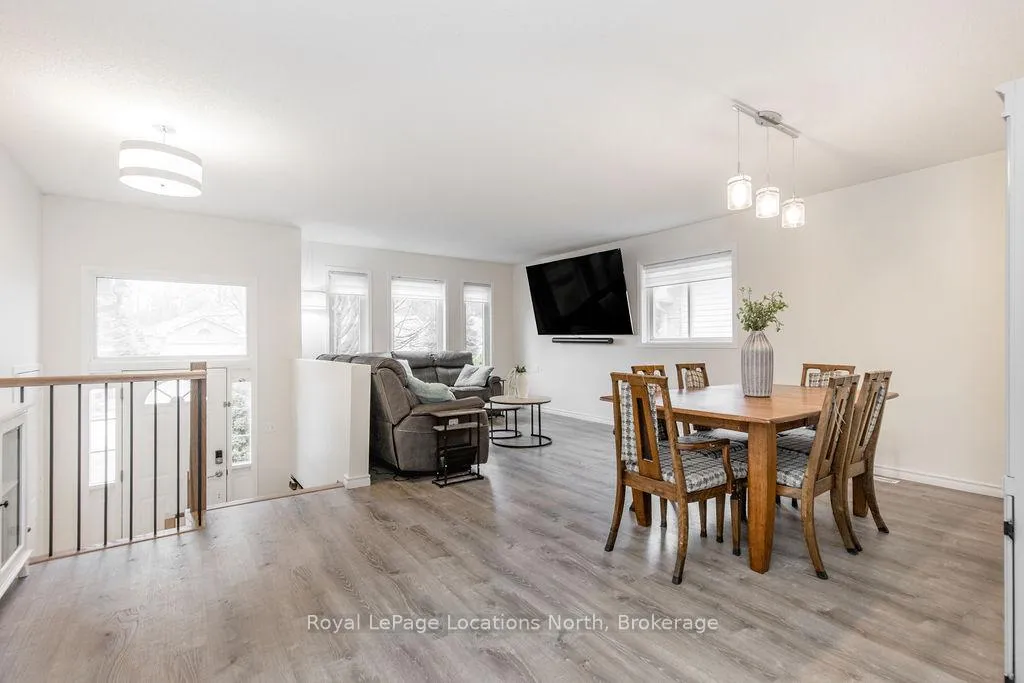 Photo 6 of 92 Glen Eton Road, Wasaga Beach — HOMEH
