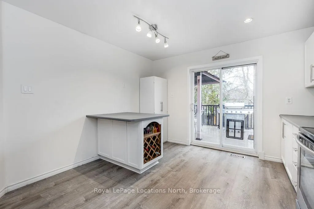 Photo 17 of 92 Glen Eton Road, Wasaga Beach — HOMEH