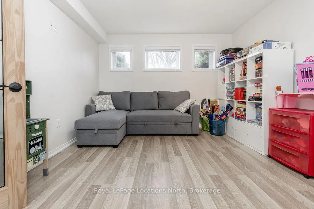 Photo 20 of 92 Glen Eton Road, Wasaga Beach — HOMEH