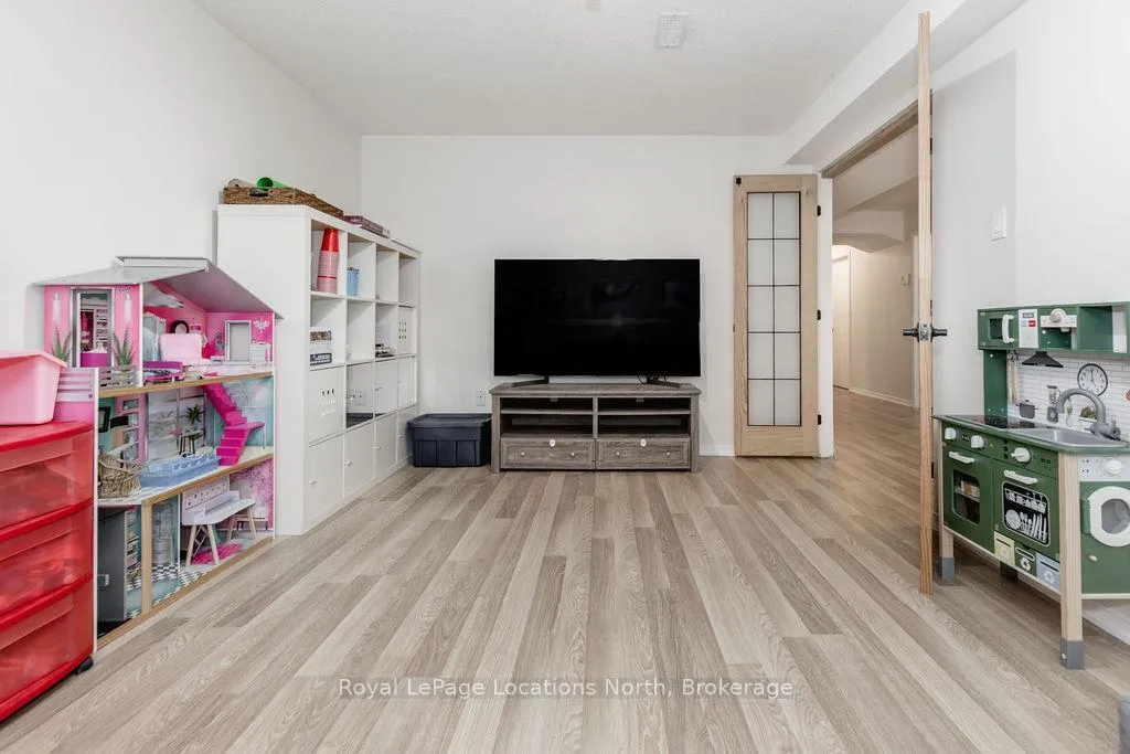 Photo 22 of 92 Glen Eton Road, Wasaga Beach — HOMEH