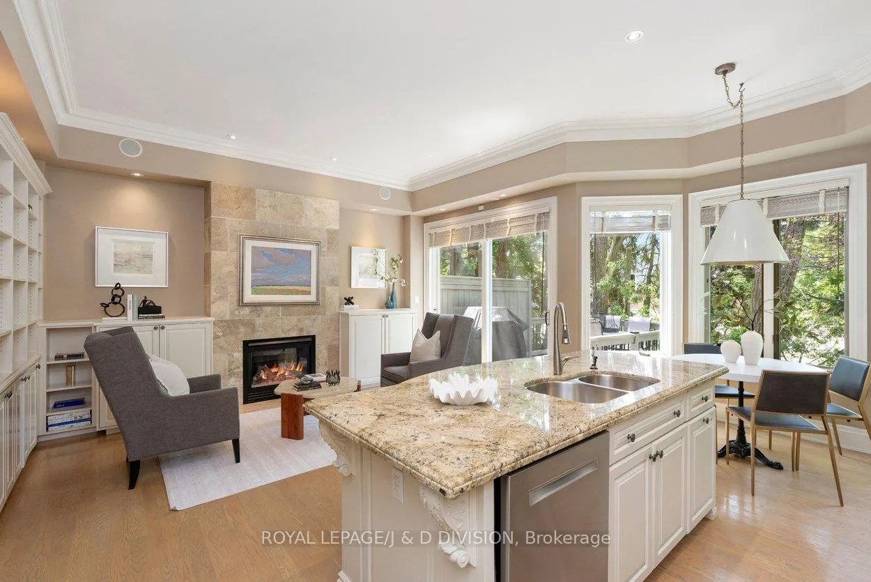 Photo 9 of 1022 Spadina Road, Toronto, Forest Hill North — HOMEH