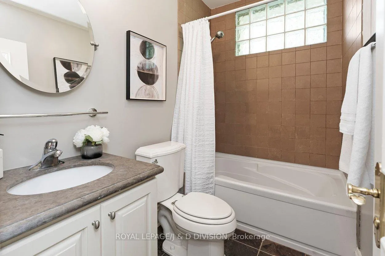 Photo 37 of 1022 Spadina Road, Toronto, Forest Hill North — HOMEH