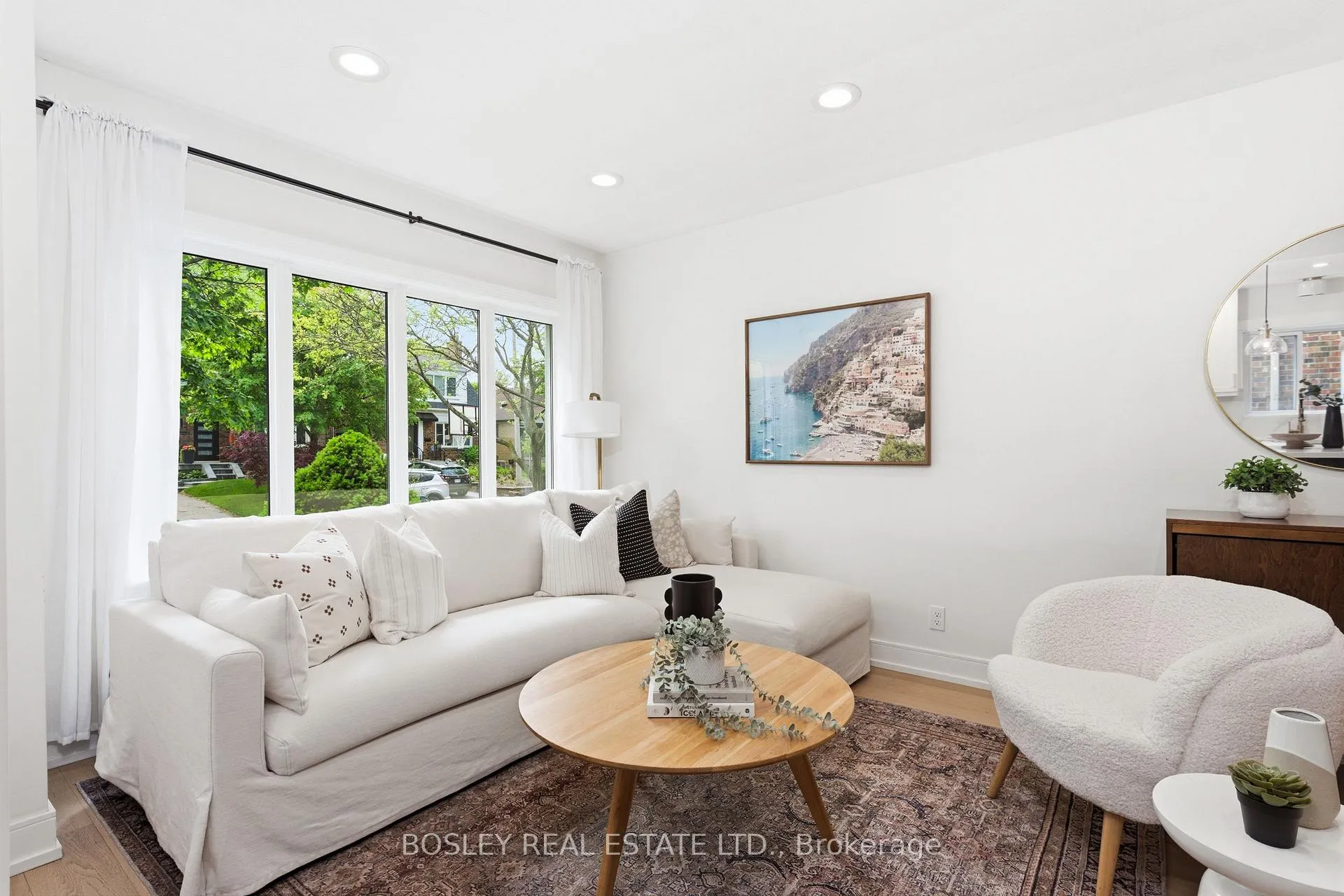 Photo 2 of 39 White Birch Rd, Scarborough, Birchcliffe-Cliffside — HOMEH