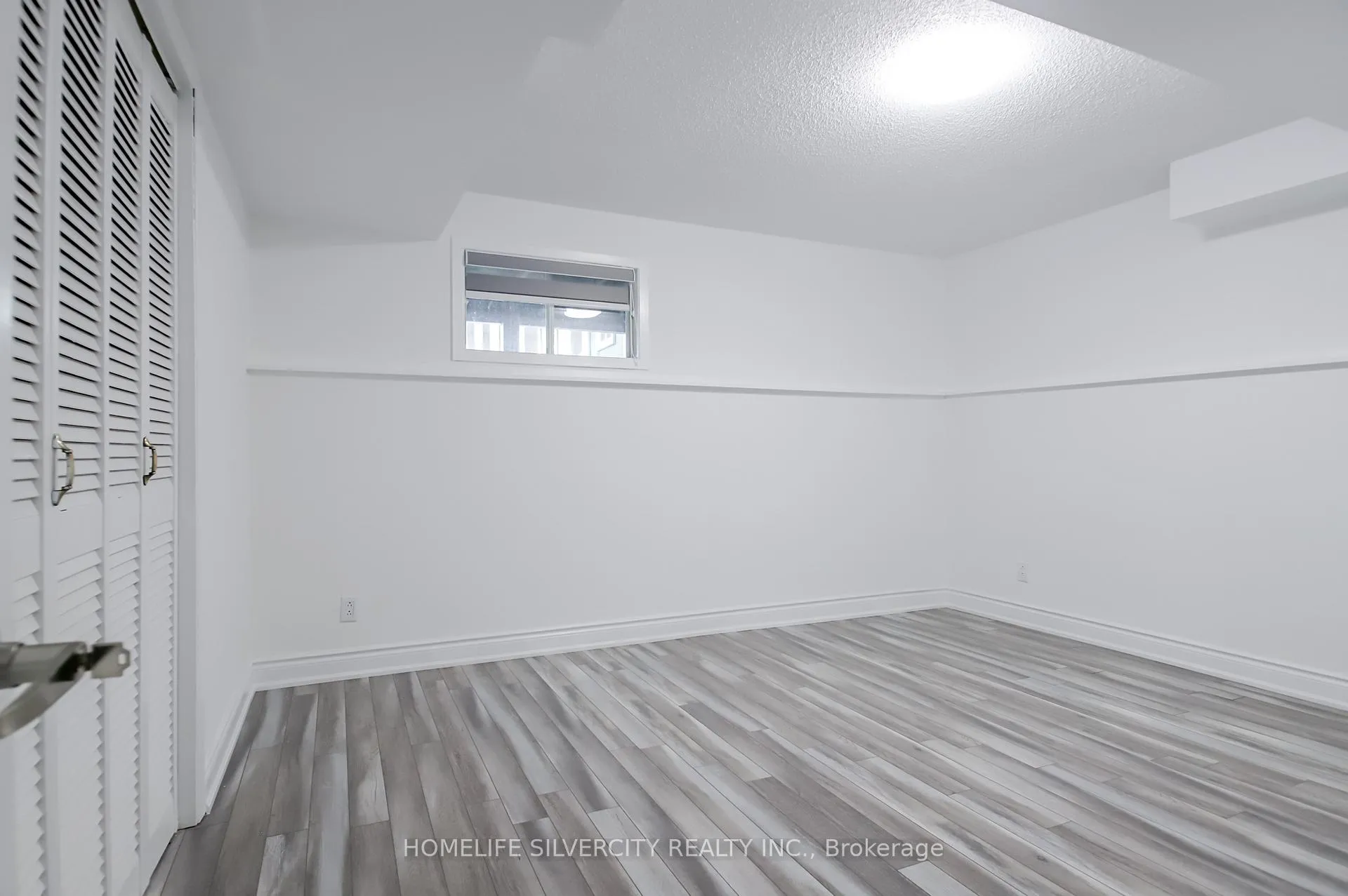 Photo 32 of 904 Lake Drive E, Georgina, Sutton & Jackson's Point — HOMEH