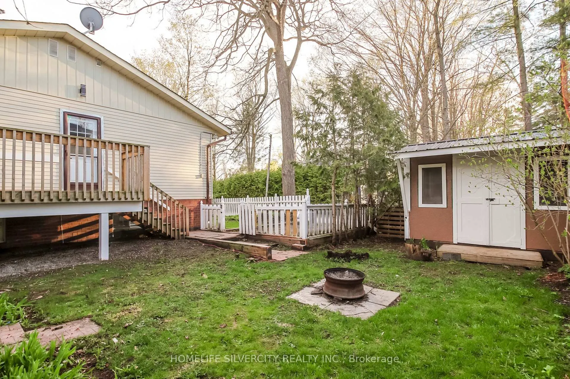 Photo 41 of 904 Lake Drive E, Georgina, Sutton & Jackson's Point — HOMEH