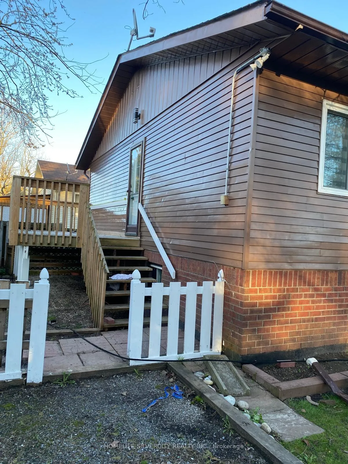 Photo 46 of 904 Lake Drive E, Georgina, Sutton & Jackson's Point — HOMEH