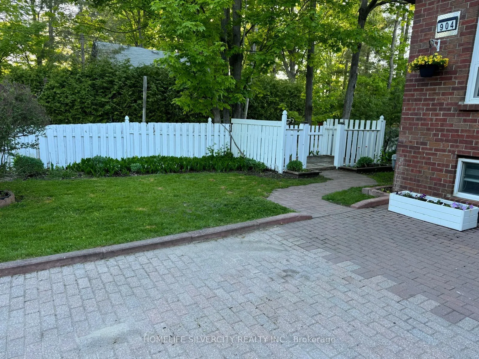 Photo 47 of 904 Lake Drive E, Georgina, Sutton & Jackson's Point — HOMEH