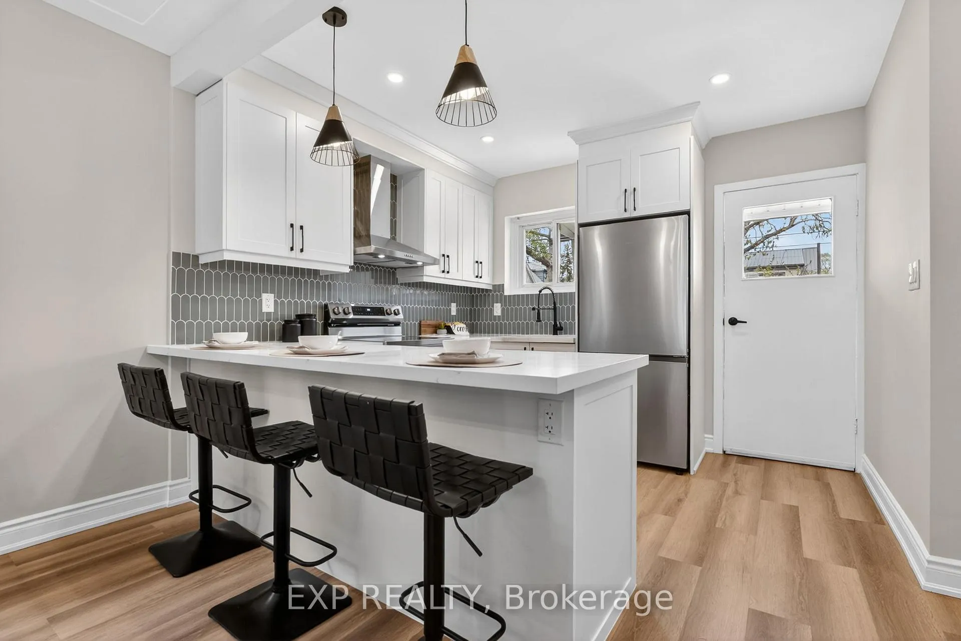 Photo 13 of 83 Beechwood Avenue, Hamilton, Stipley — HOMEH