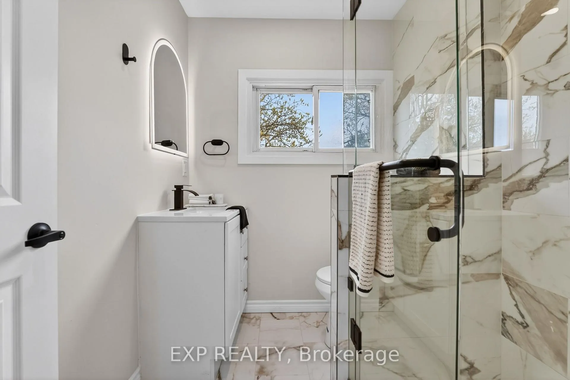 Photo 22 of 83 Beechwood Avenue, Hamilton, Stipley — HOMEH