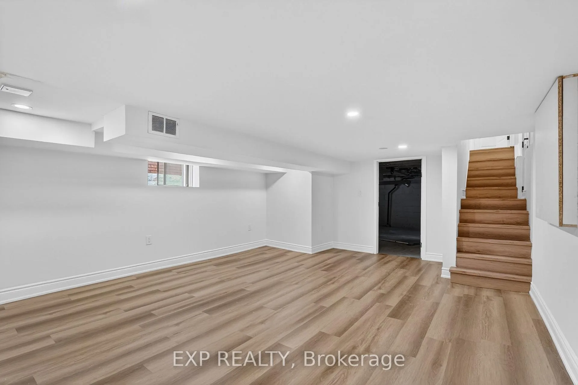 Photo 36 of 83 Beechwood Avenue, Hamilton, Stipley — HOMEH