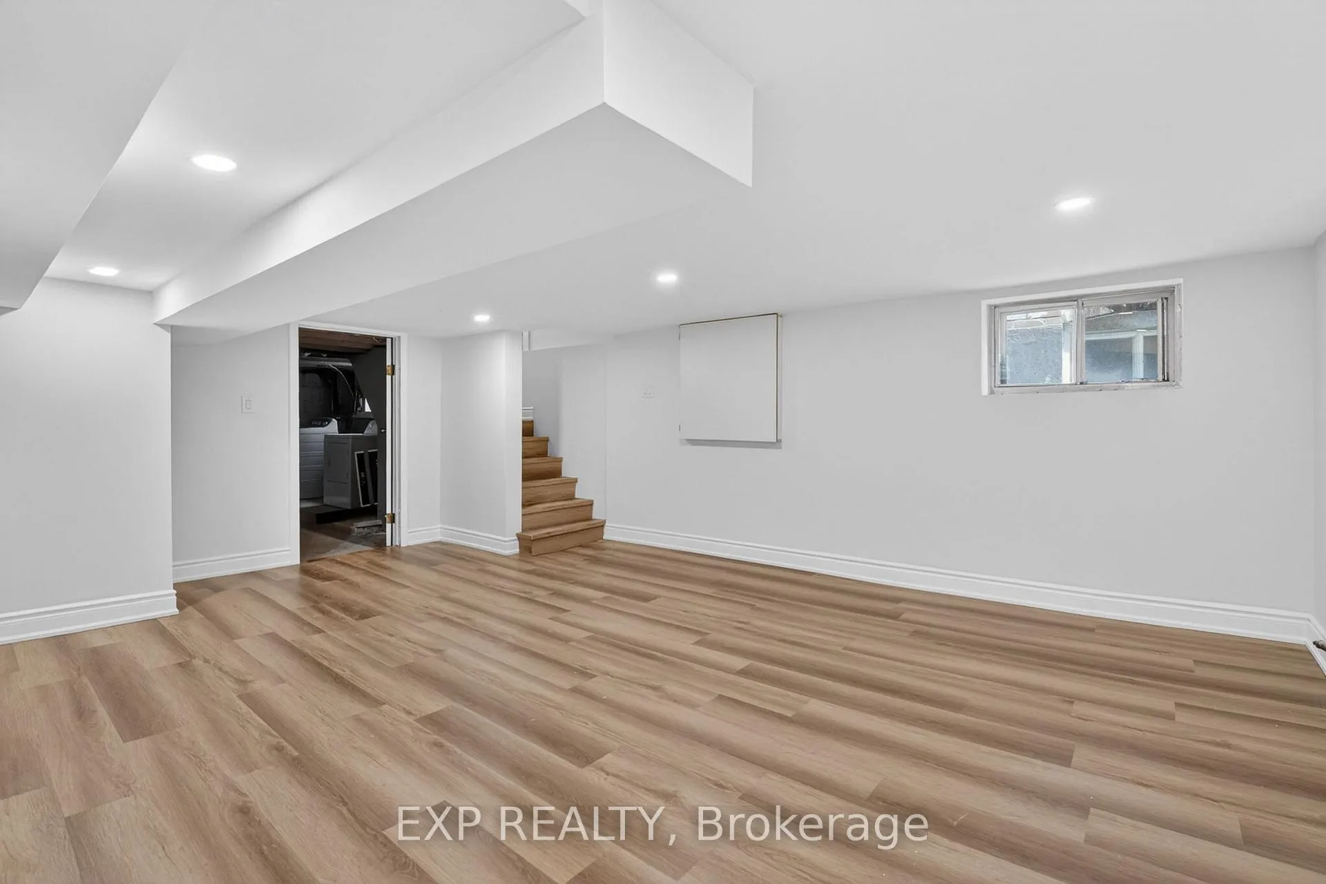 Photo 37 of 83 Beechwood Avenue, Hamilton, Stipley — HOMEH