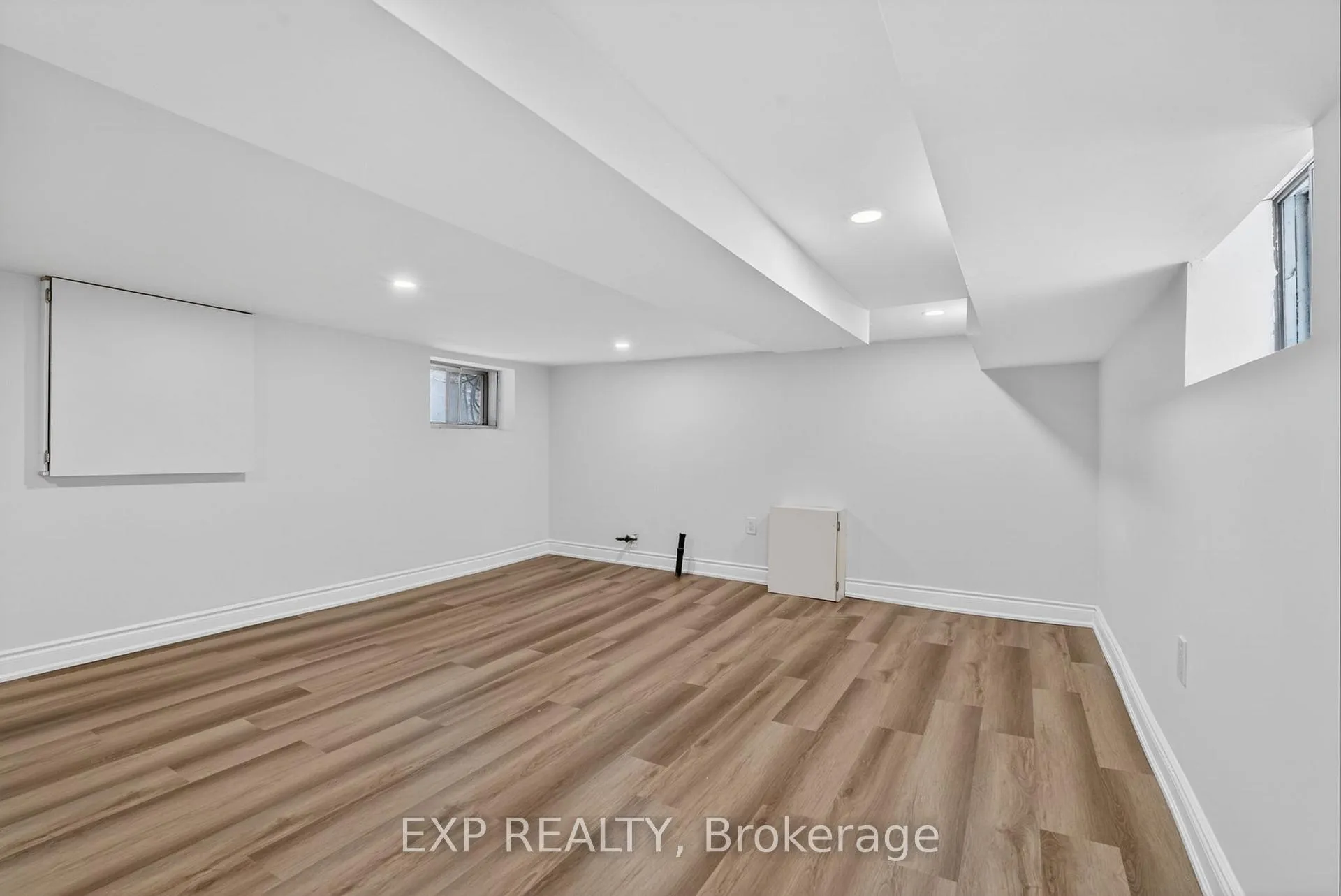 Photo 38 of 83 Beechwood Avenue, Hamilton, Stipley — HOMEH