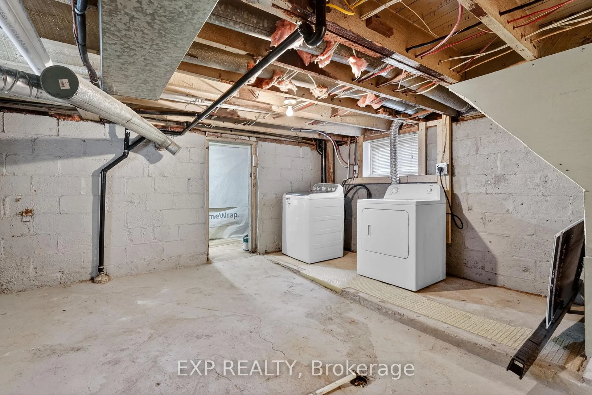 Photo 39 of 83 Beechwood Avenue, Hamilton, Stipley — HOMEH