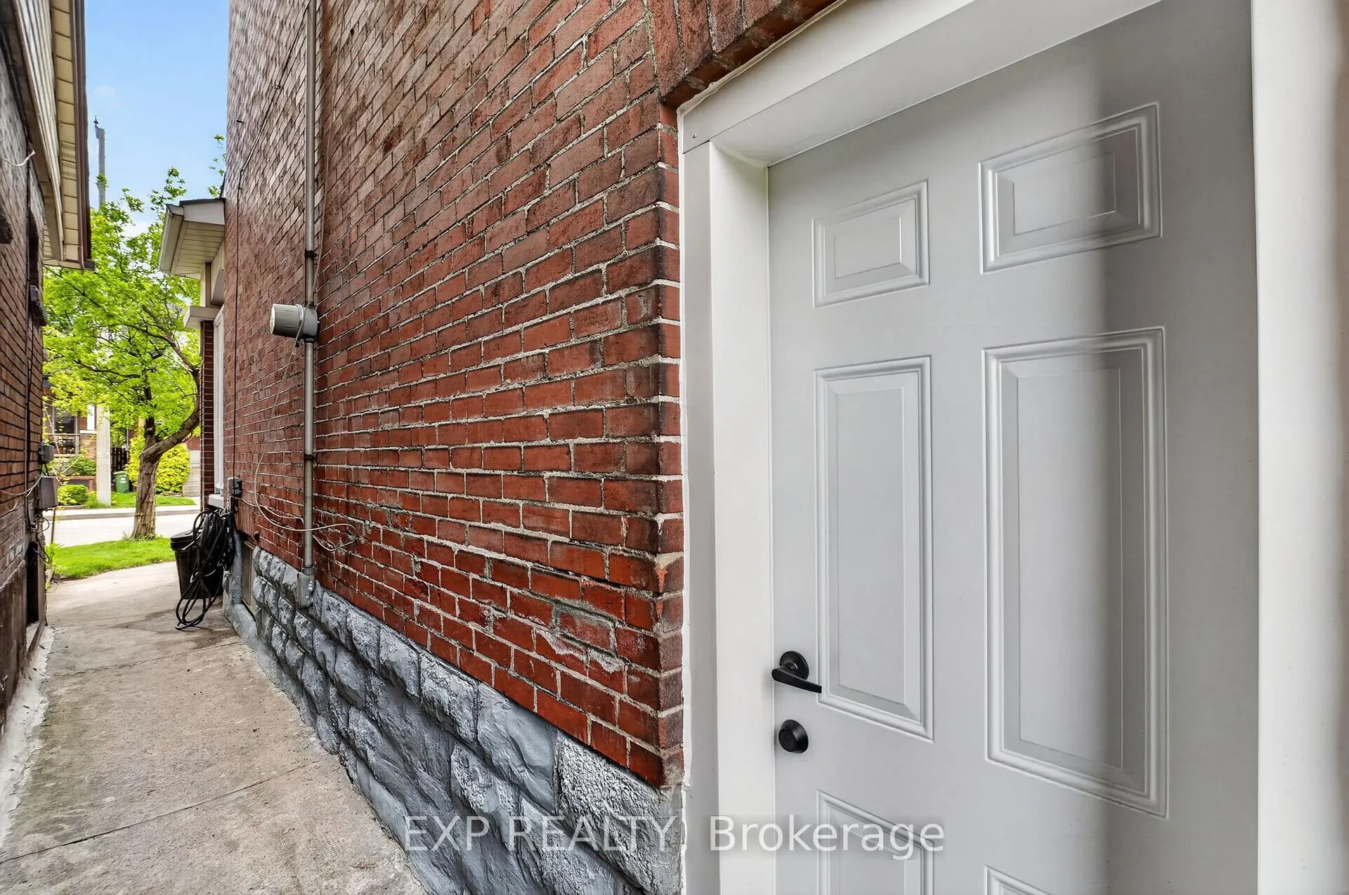 Photo 40 of 83 Beechwood Avenue, Hamilton, Stipley — HOMEH