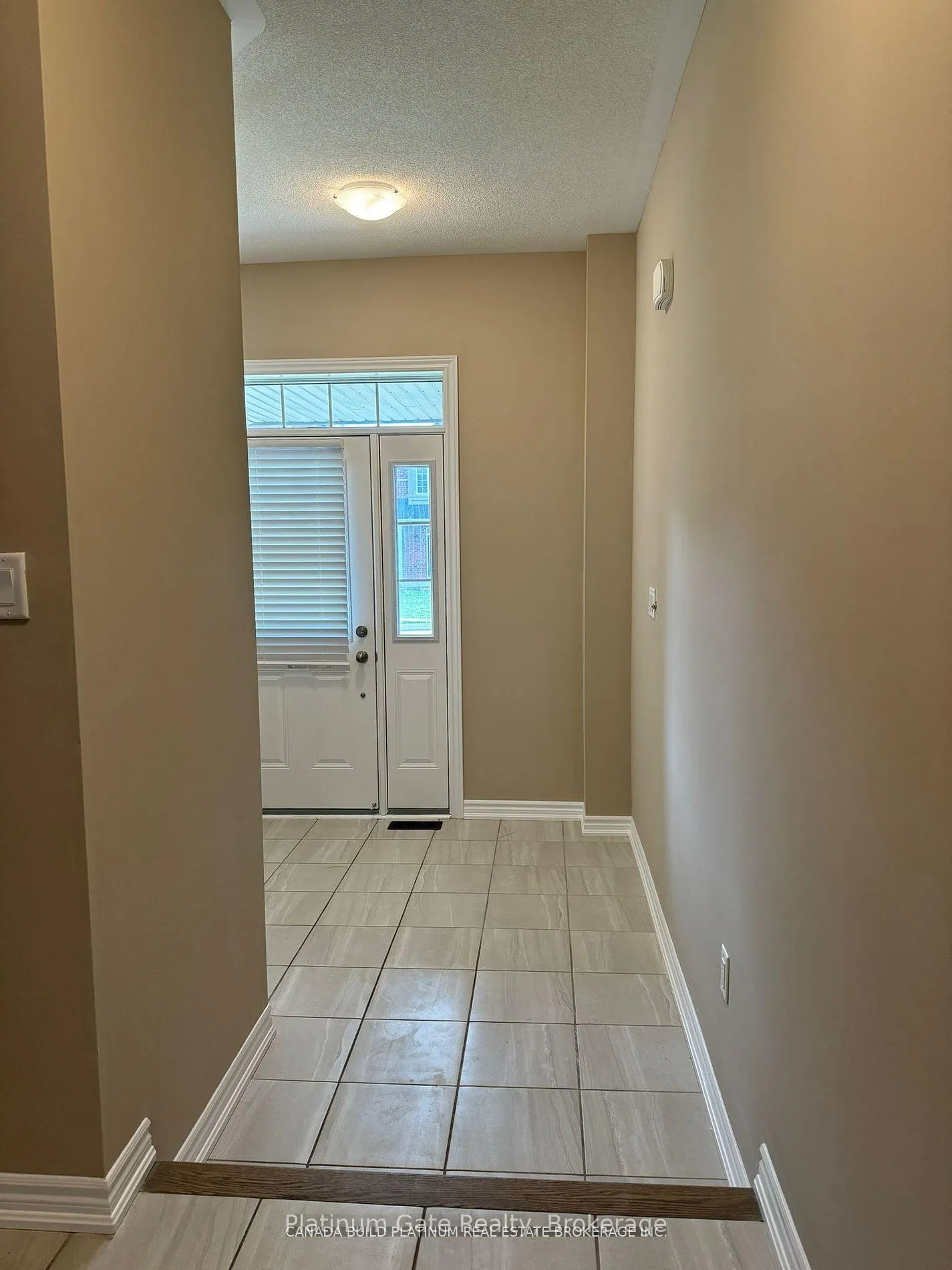 Photo 4 of 2259 Grainger Loop, Innisfil, Alcona — HOMEH