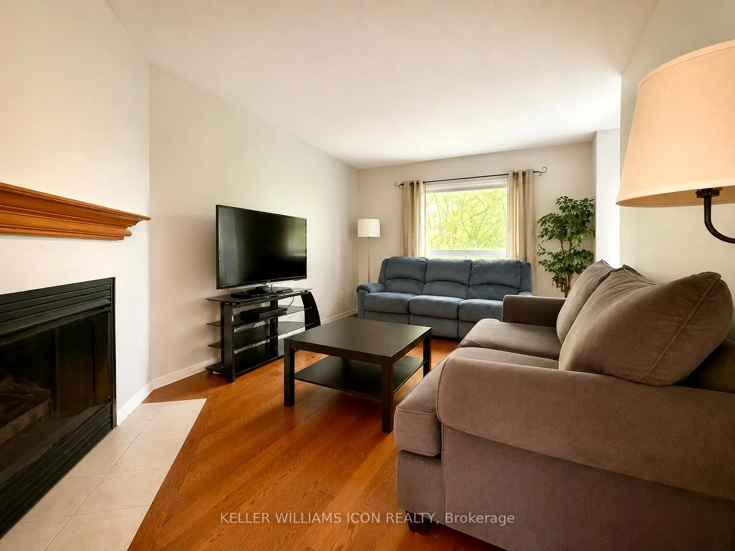 Photo 5 of 40 Thornbury Crescent, Ottawa, Centrepointe — HOMEH