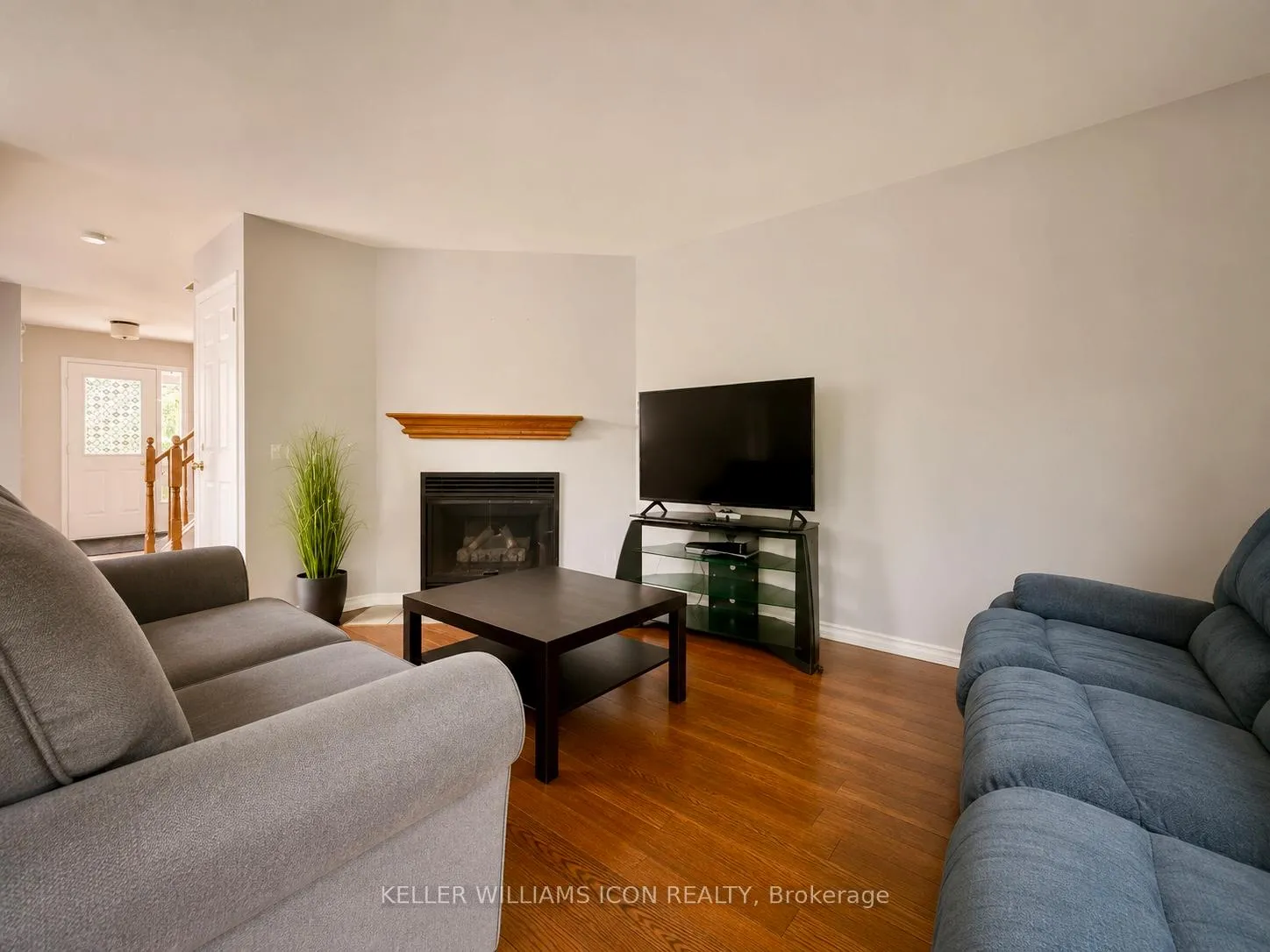Photo 6 of 40 Thornbury Crescent, Ottawa, Centrepointe — HOMEH