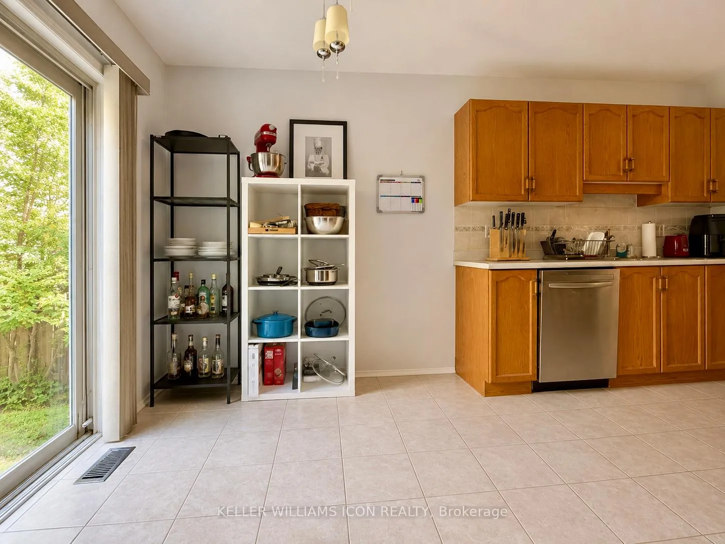 Photo 9 of 40 Thornbury Crescent, Ottawa, Centrepointe — HOMEH