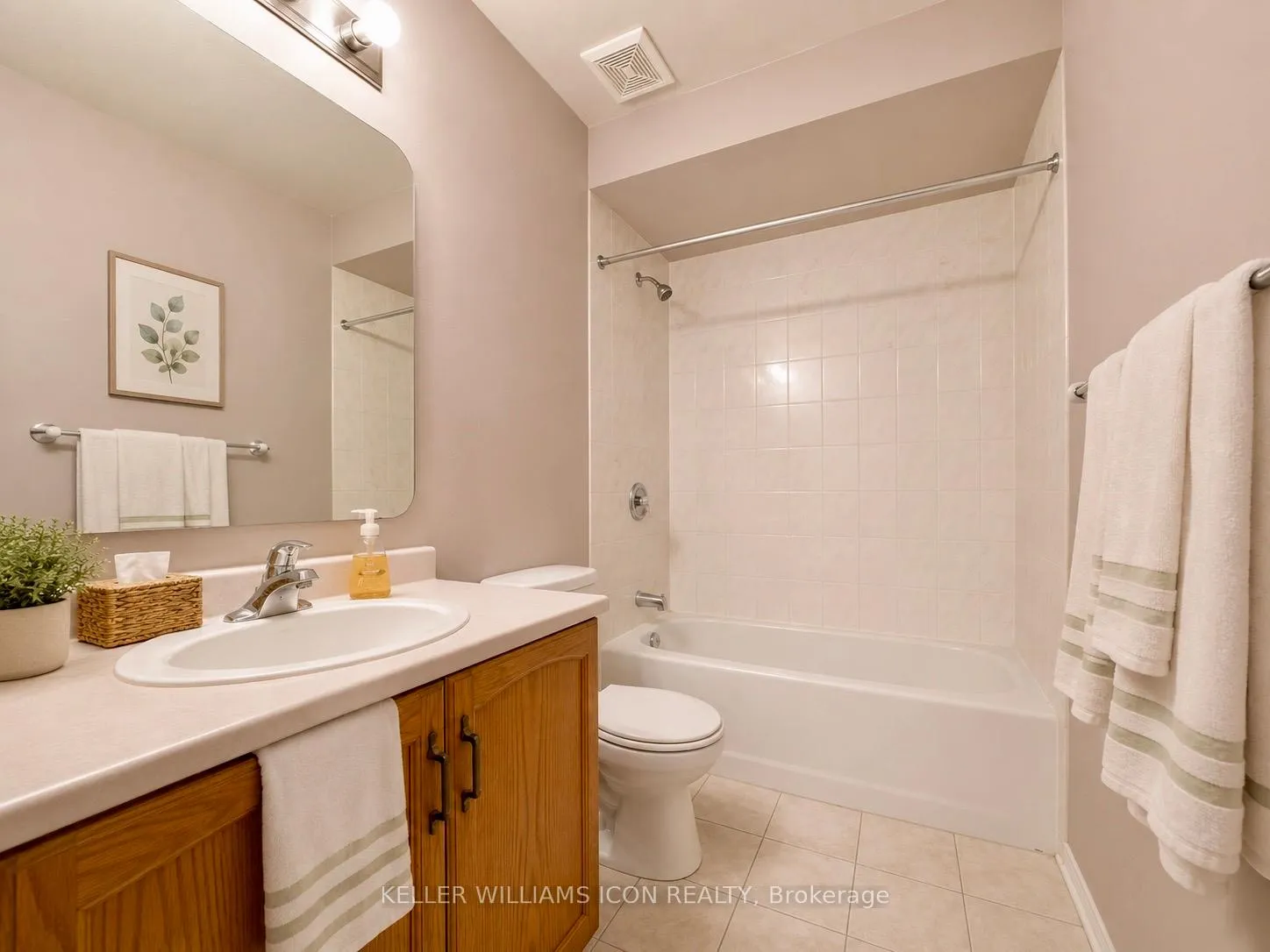 Photo 15 of 40 Thornbury Crescent, Ottawa, Centrepointe — HOMEH
