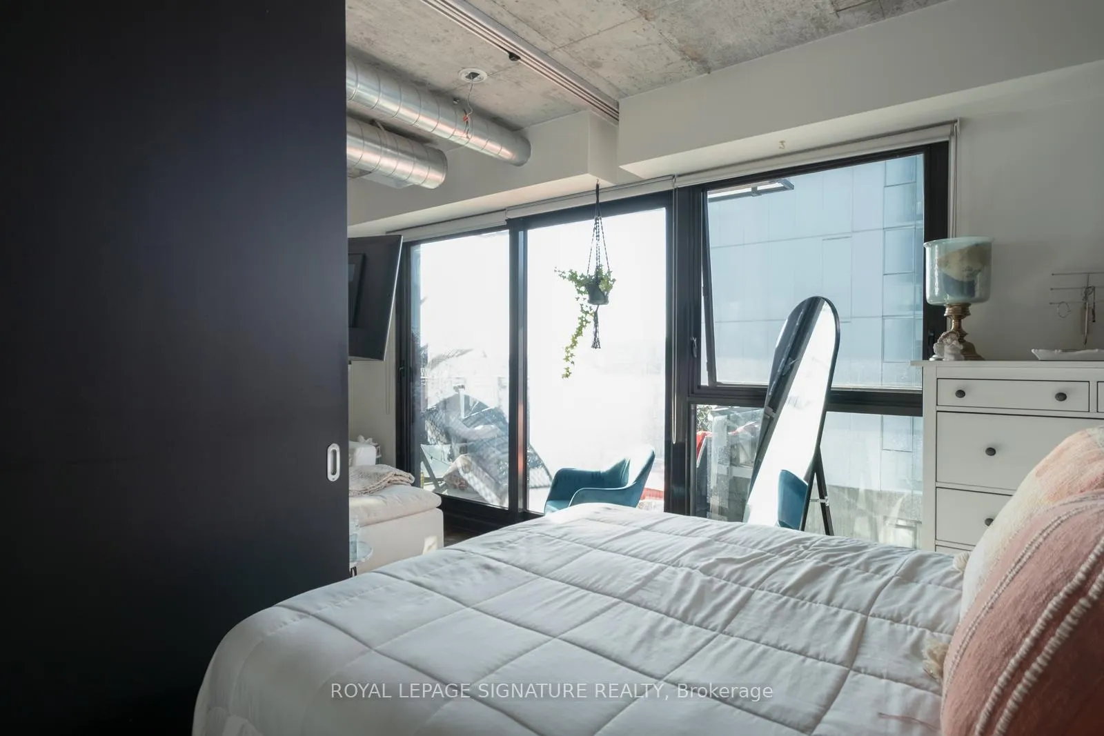 Photo 10 of Unit 506, 51 Trolley Crescent, Toronto, Moss Park — HOMEH