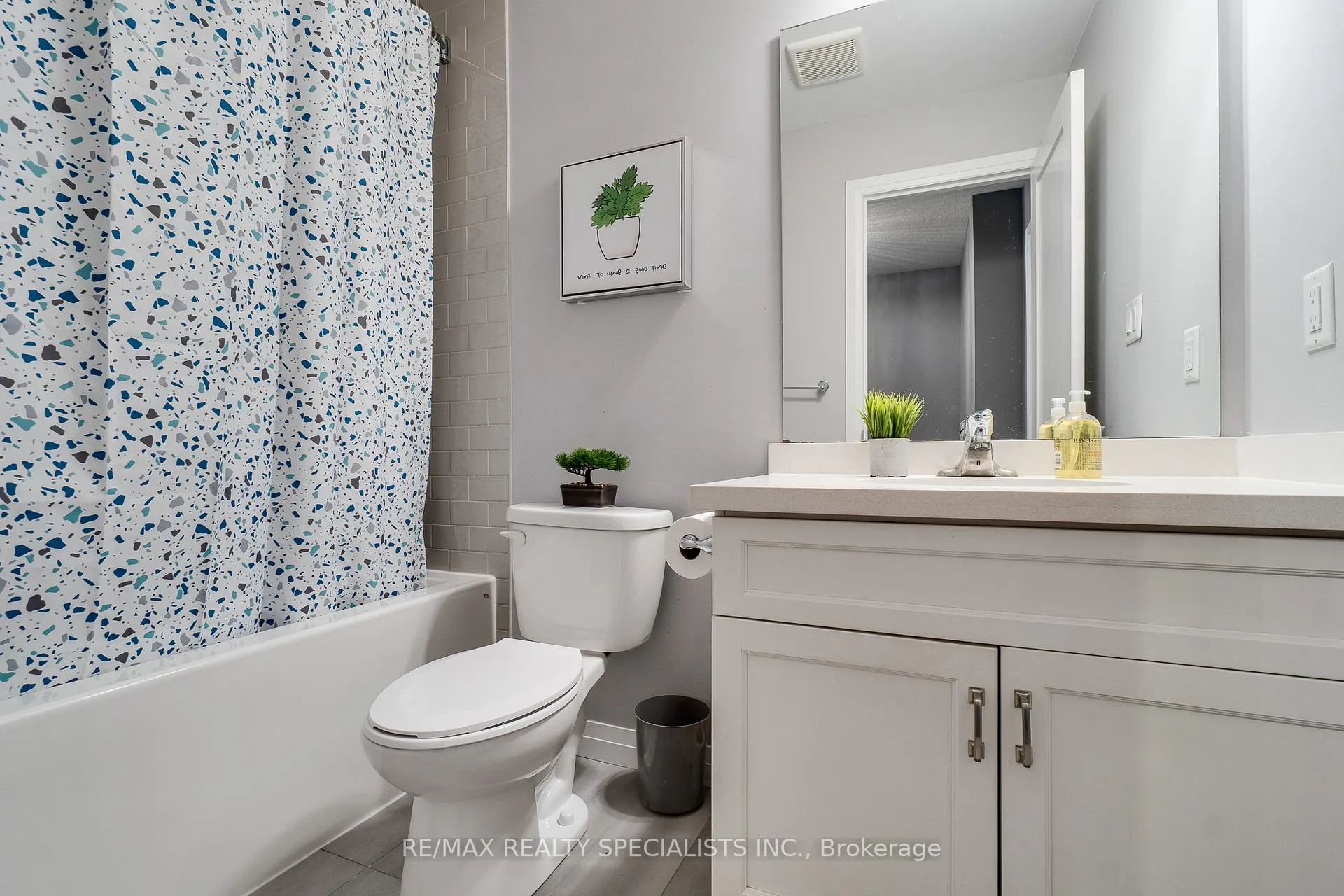 Photo 20 of 61 Farley Lane, Hamilton, Meadowlands — HOMEH