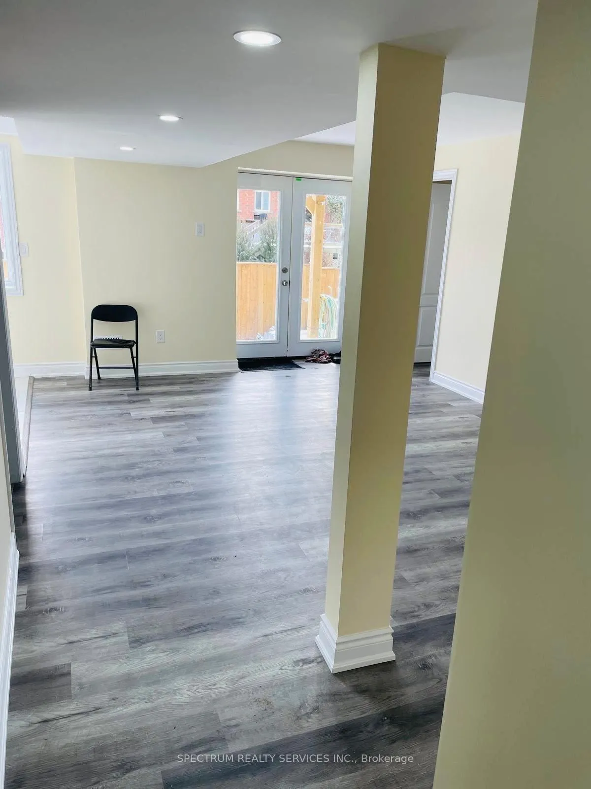 Photo 5 of 22 Rowley Street, Brantford — HOMEH