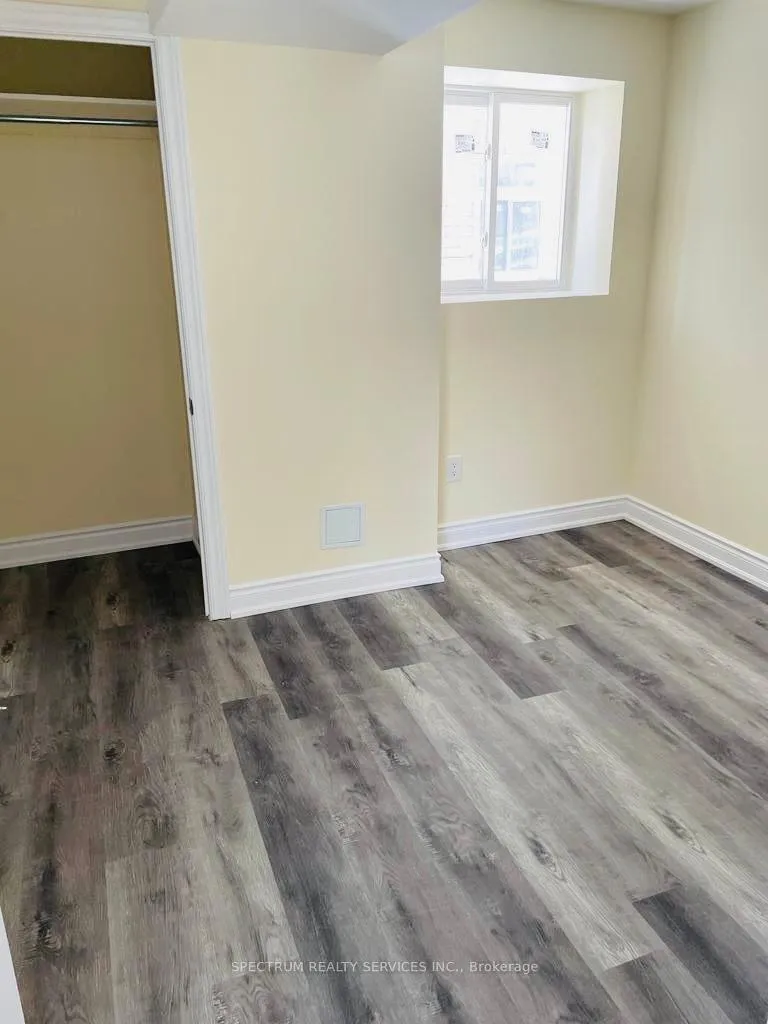Photo 8 of 22 Rowley Street, Brantford — HOMEH