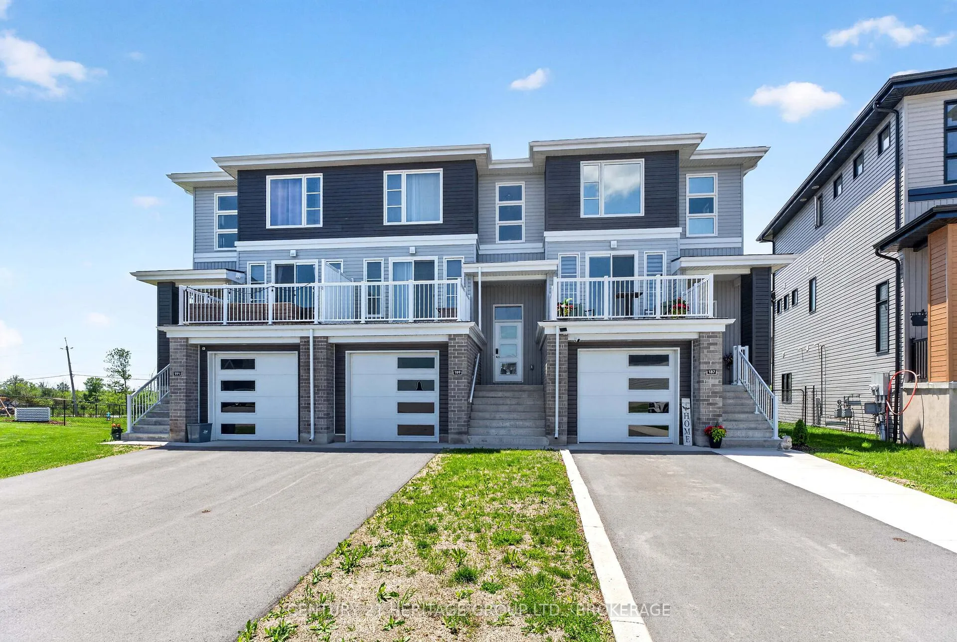 Photo 1 of 189 Superior Drive, Loyalist, Amherstview — HOMEH
