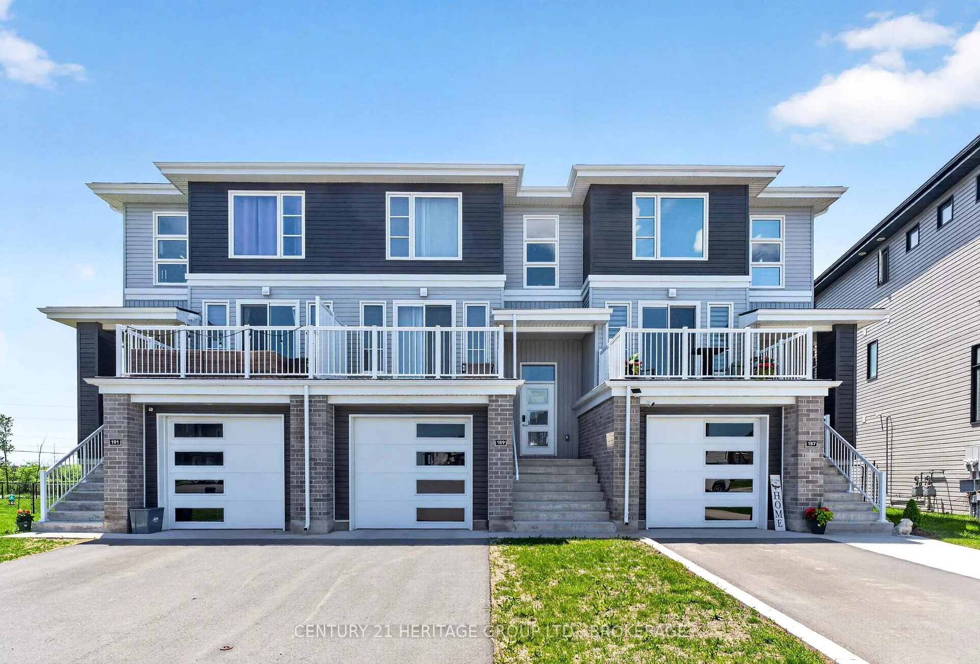 Photo 2 of 189 Superior Drive, Loyalist, Amherstview — HOMEH