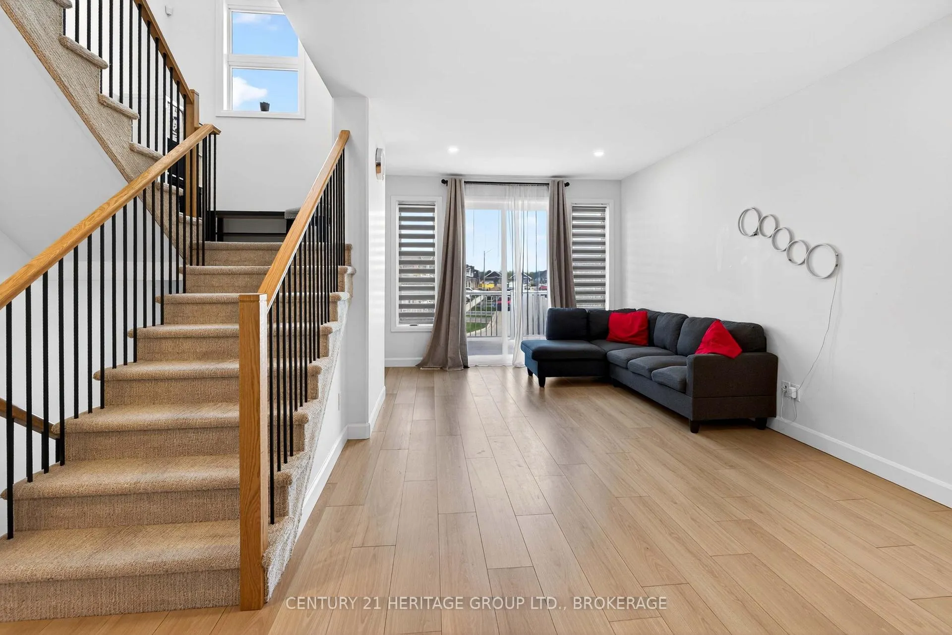 Photo 7 of 189 Superior Drive, Loyalist, Amherstview — HOMEH