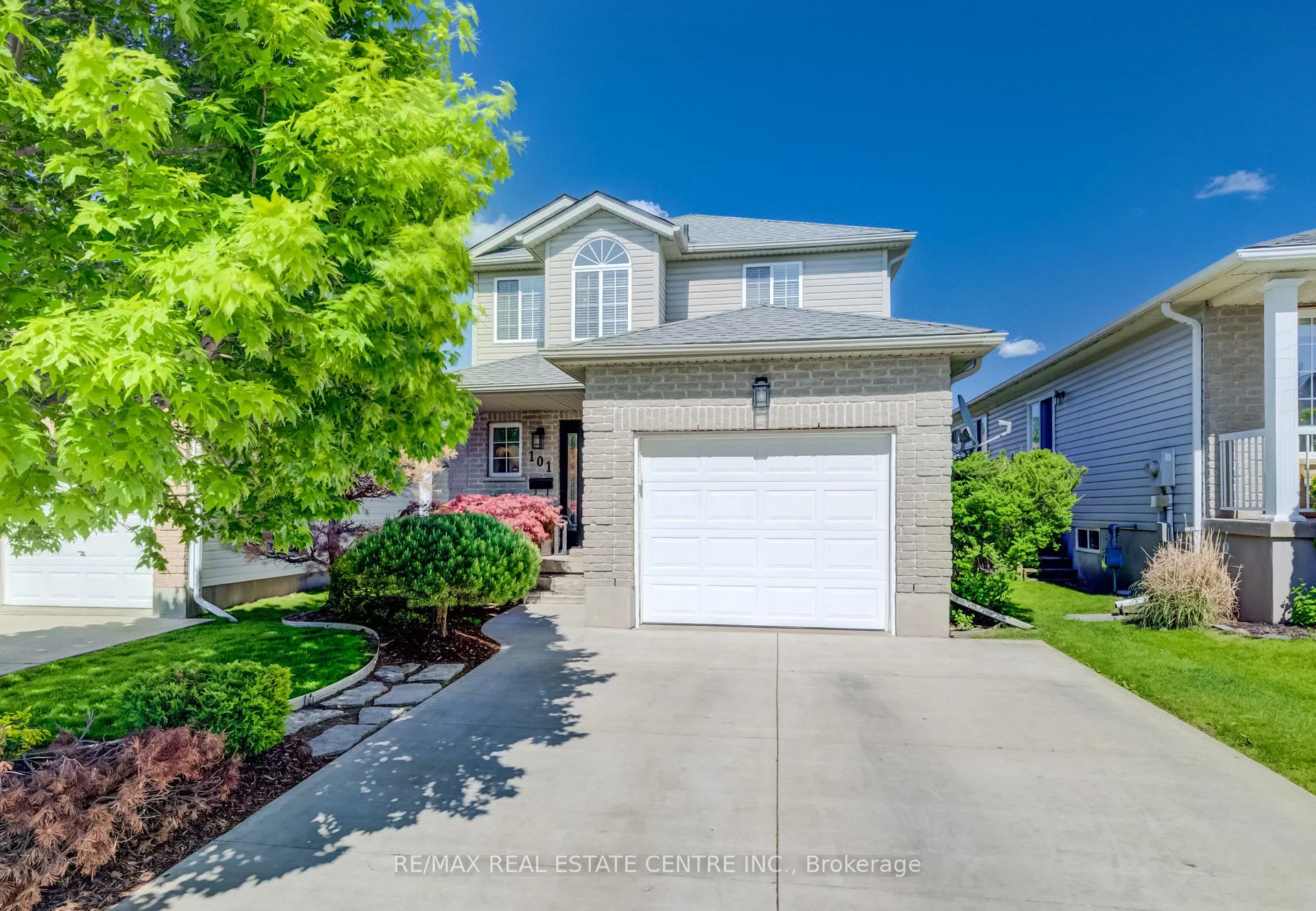 Front of 101 Edgemere Drive