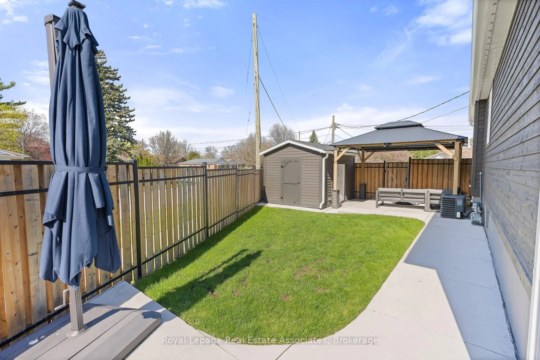 Photo 28 of 37 Windsor Road, Halton Hills, Georgetown — HOMEH