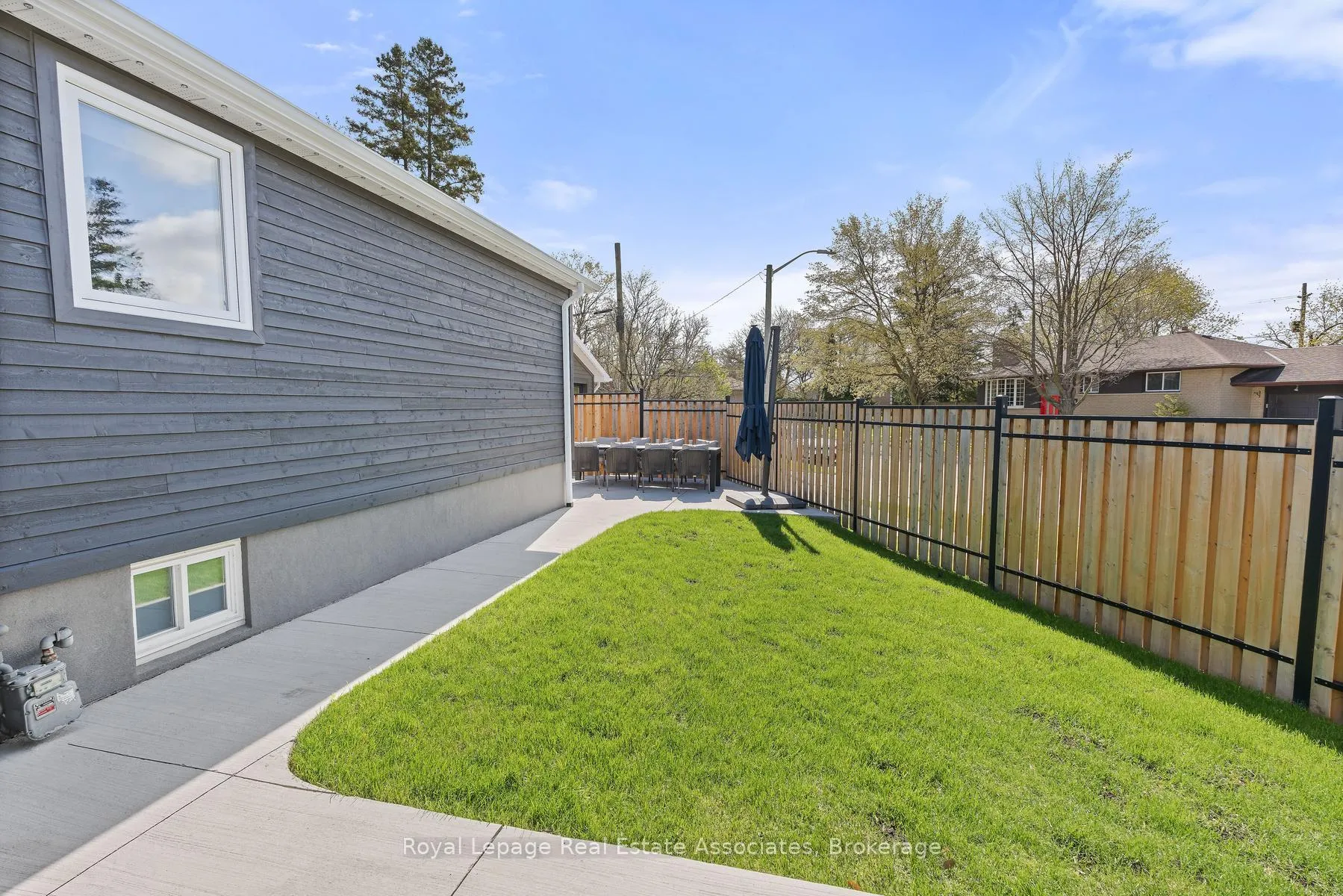 Photo 29 of 37 Windsor Road, Halton Hills, Georgetown — HOMEH