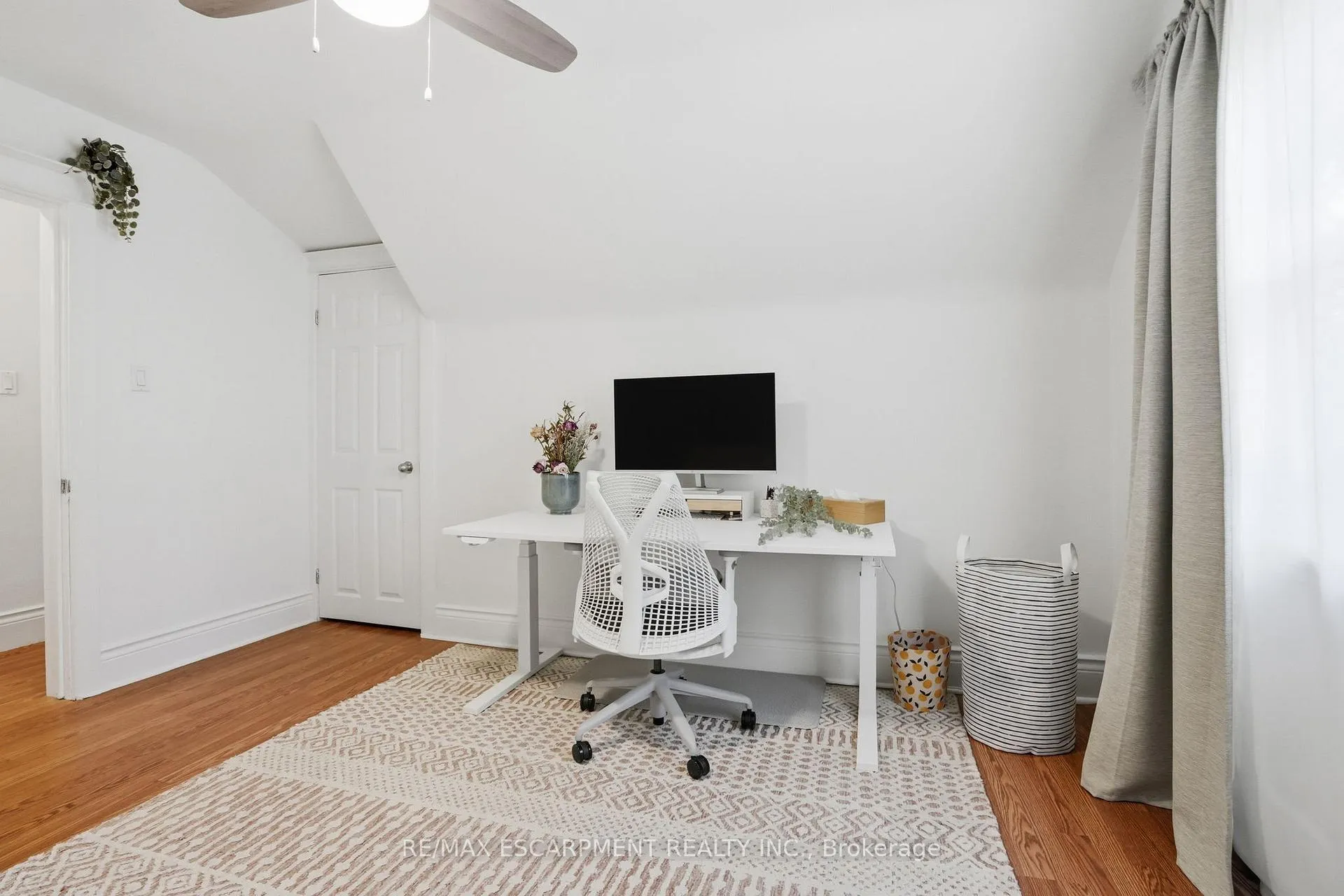 Photo 27 of 146 Park Row S, Hamilton, Delta — HOMEH