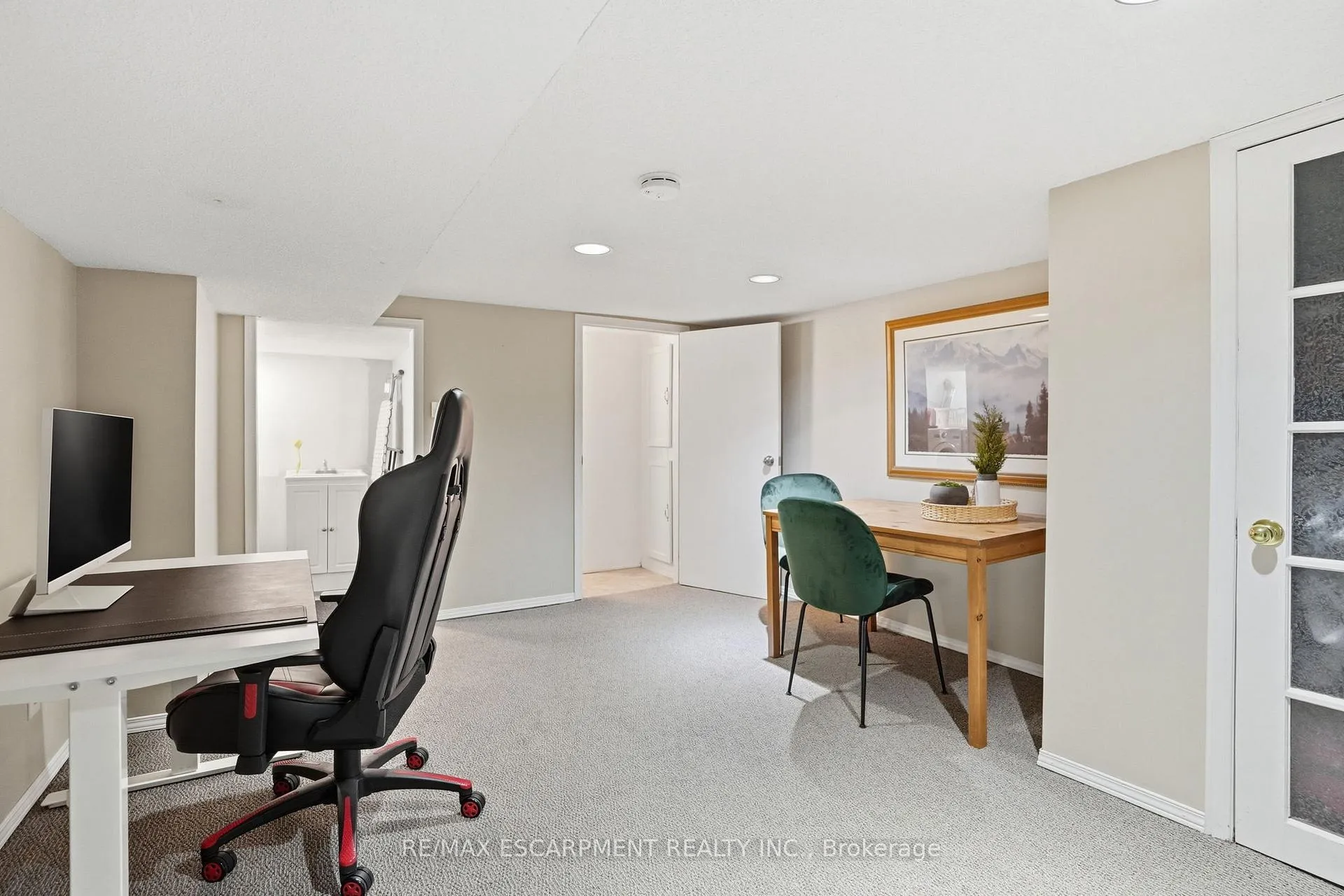 Photo 33 of 146 Park Row S, Hamilton, Delta — HOMEH