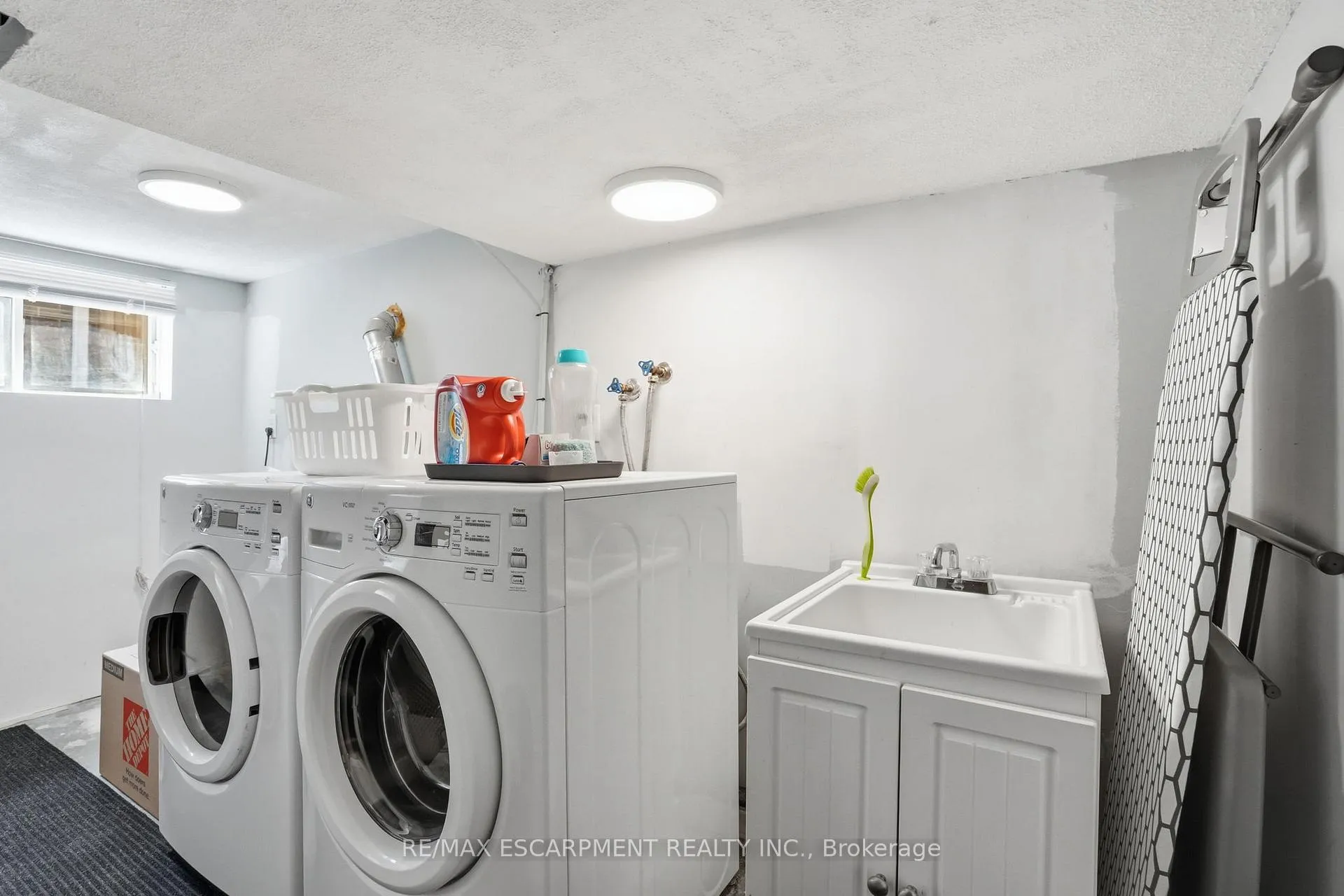 Photo 39 of 146 Park Row S, Hamilton, Delta — HOMEH