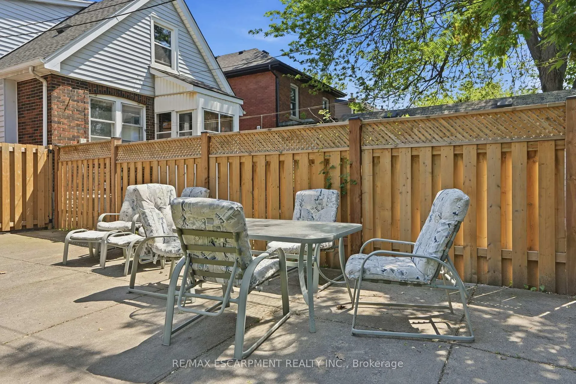 Photo 43 of 146 Park Row S, Hamilton, Delta — HOMEH