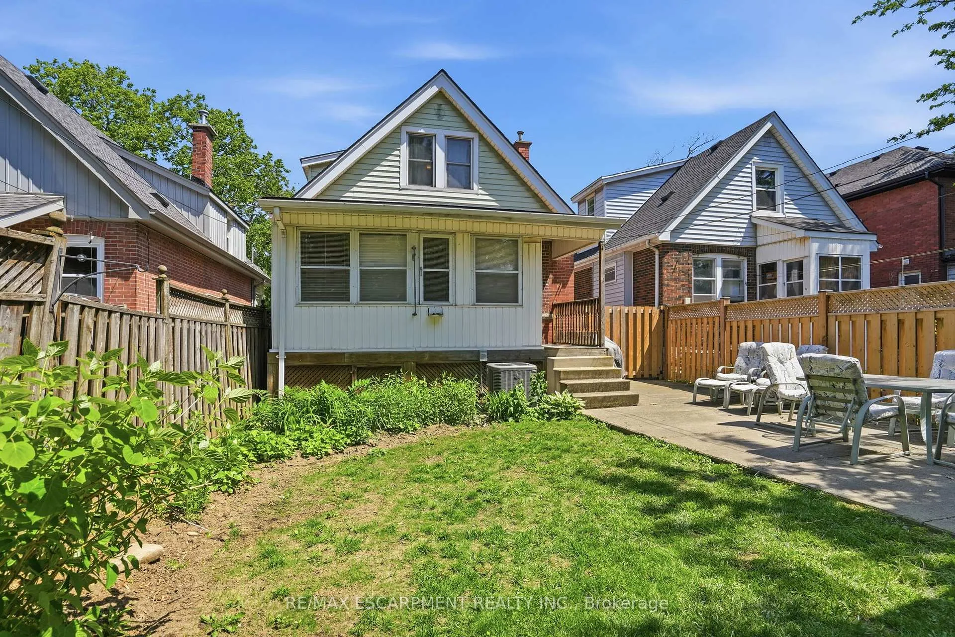 Photo 46 of 146 Park Row S, Hamilton, Delta — HOMEH