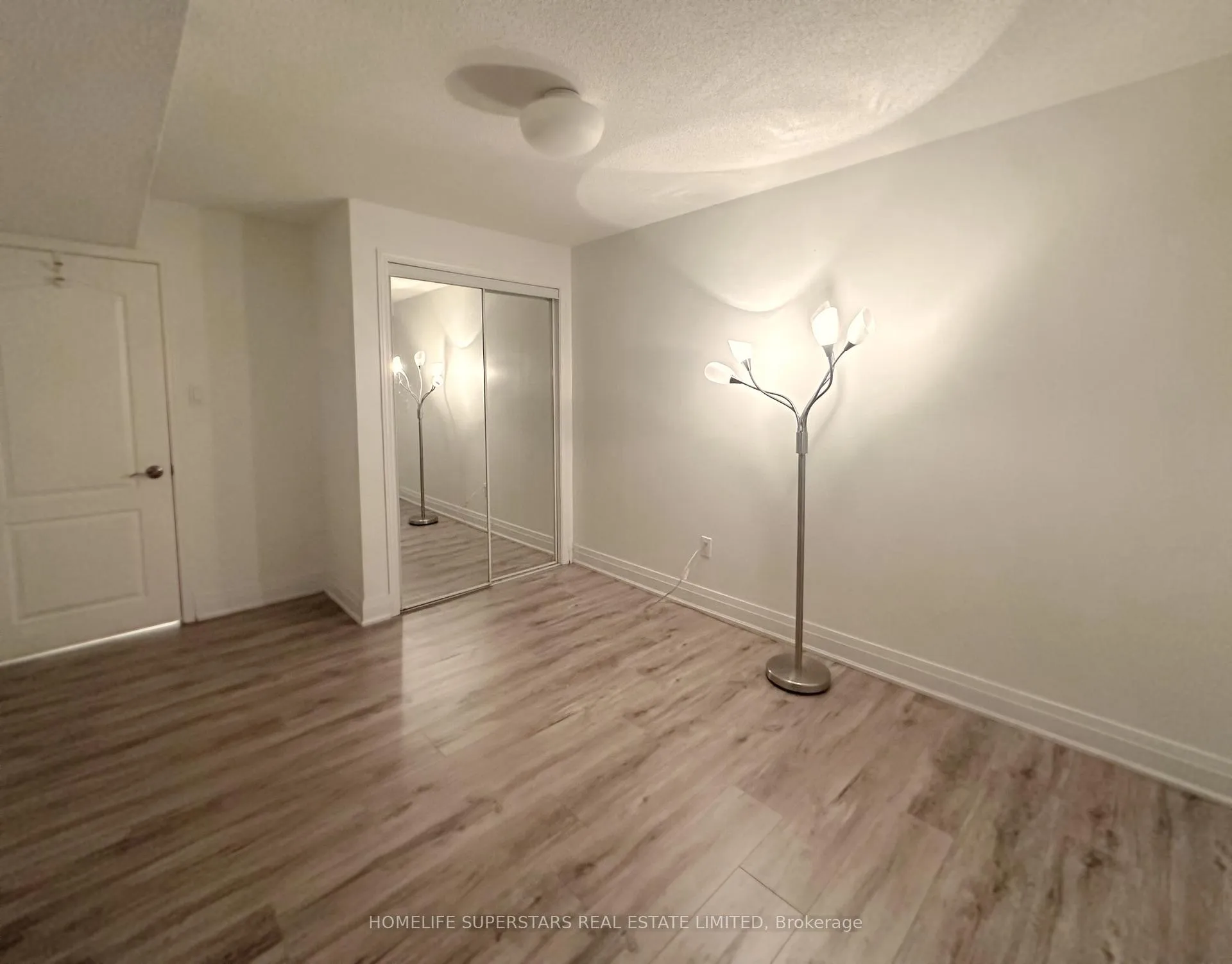 Photo 18 of 88 River Rock Crescent W, Brampton, Fletcher's Meadow — HOMEH