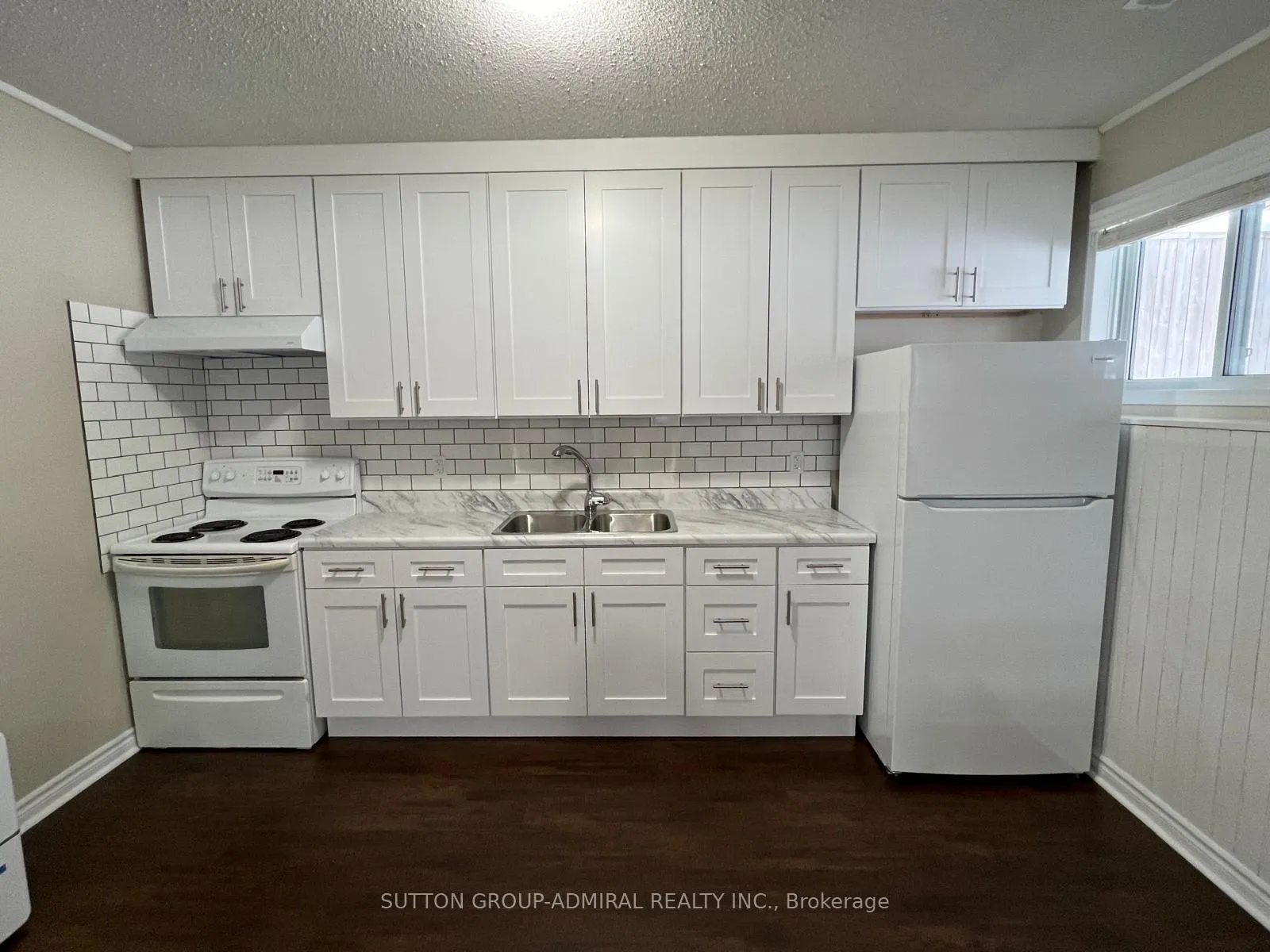 Photo 1 of 104 Helena Street, Wasaga Beach — HOMEH