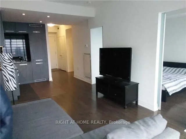 Photo 4 of Unit 4403, 8 The Esplanade Street, Toronto, Waterfront Communities — HOMEH