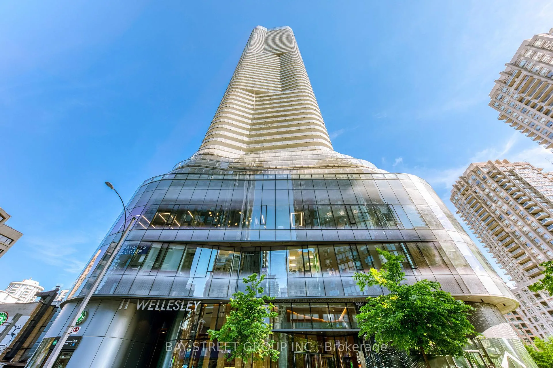 Front of Unit 1606, 11 Wellesley Street W