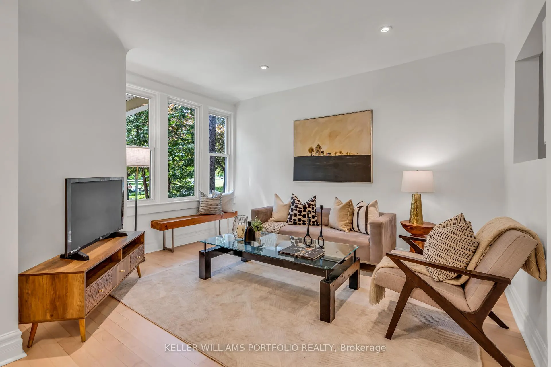 Photo 5 of 79 Gore Vale Avenue, Toronto, Trinity-Bellwoods — HOMEH