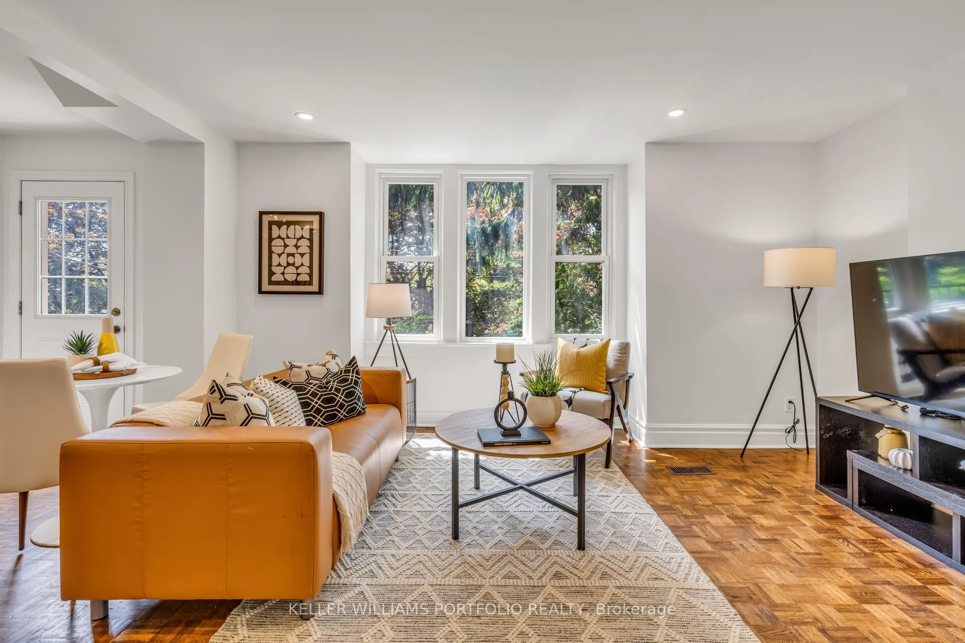 Photo 13 of 79 Gore Vale Avenue, Toronto, Trinity-Bellwoods — HOMEH