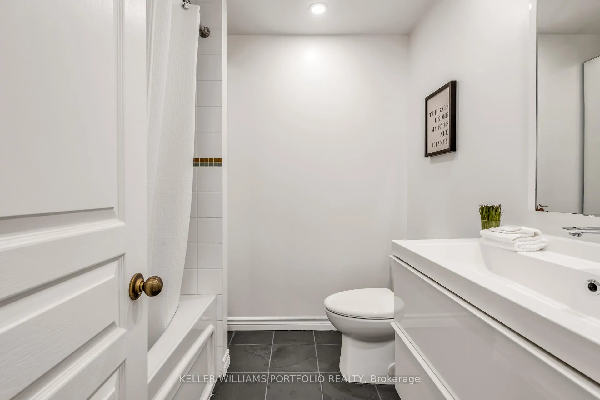 Photo 21 of 79 Gore Vale Avenue, Toronto, Trinity-Bellwoods — HOMEH