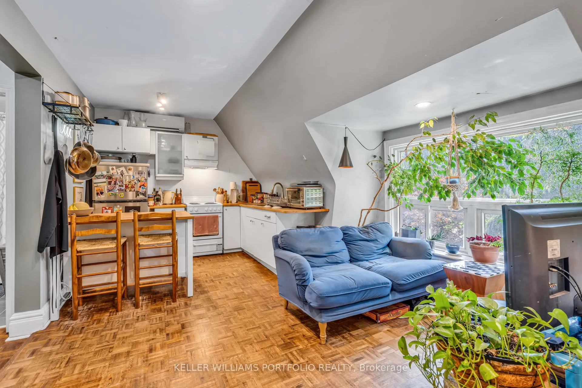Photo 24 of 79 Gore Vale Avenue, Toronto, Trinity-Bellwoods — HOMEH