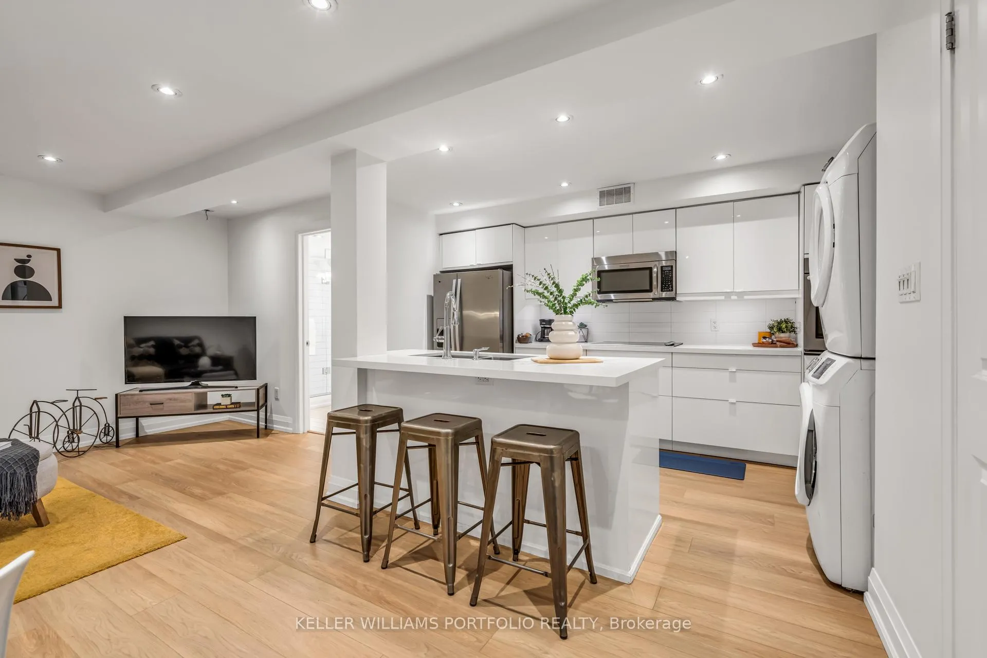 Photo 31 of 79 Gore Vale Avenue, Toronto, Trinity-Bellwoods — HOMEH